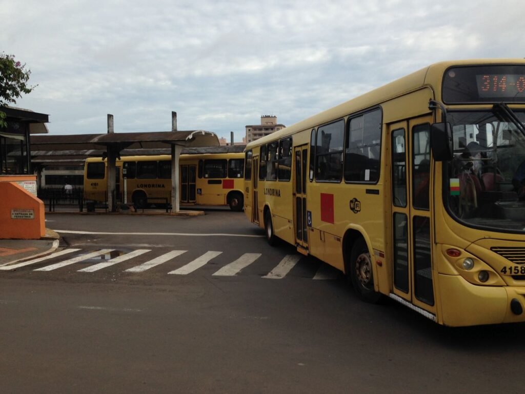 ONIBUS LONDRINA