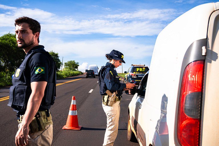 4ff7c7af-f990-482c-9643-d2da5a3de414